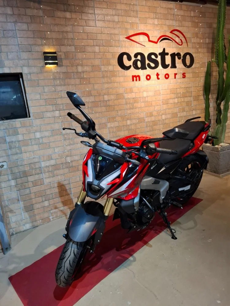 BAJAJ DOMINAR NS400Z